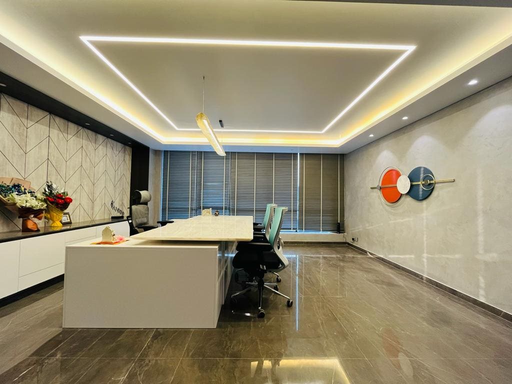 Modular commercial space